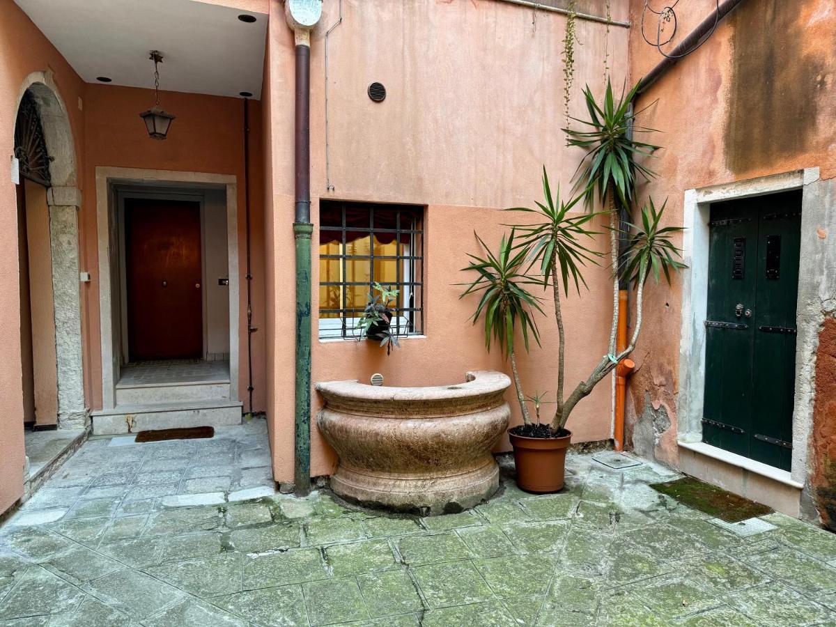 Ca Penini - Canal View Veneza Exterior foto