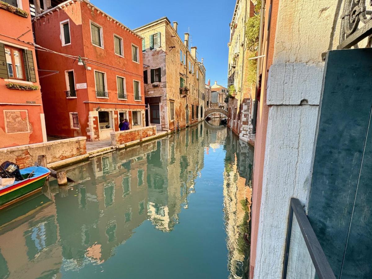 Ca Penini - Canal View Veneza Exterior foto